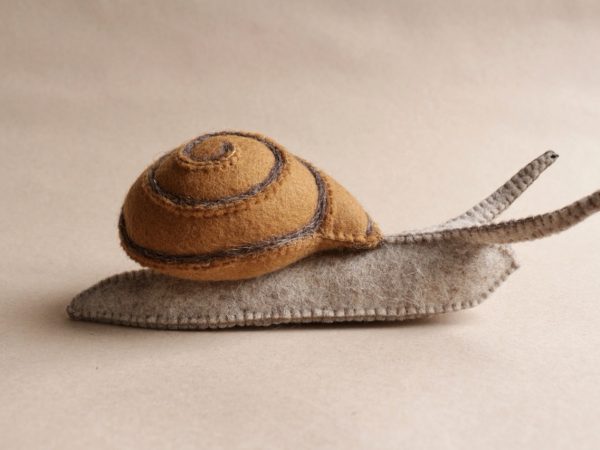 Snail plush 100% wool felt