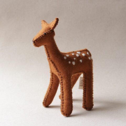 Fawn figurine in felted wool oeko-tex 100