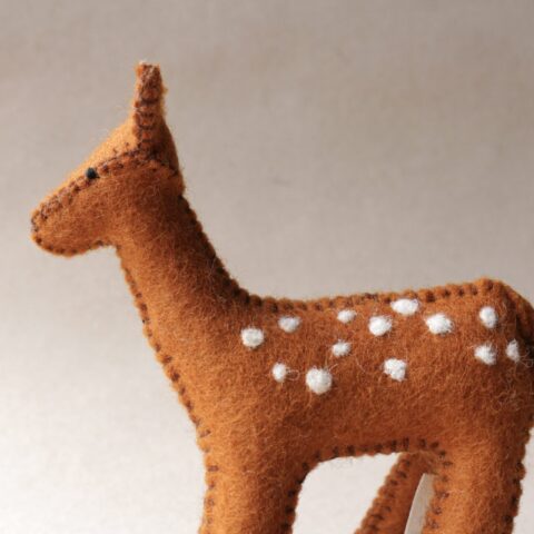 Fawn figurine in merino wool