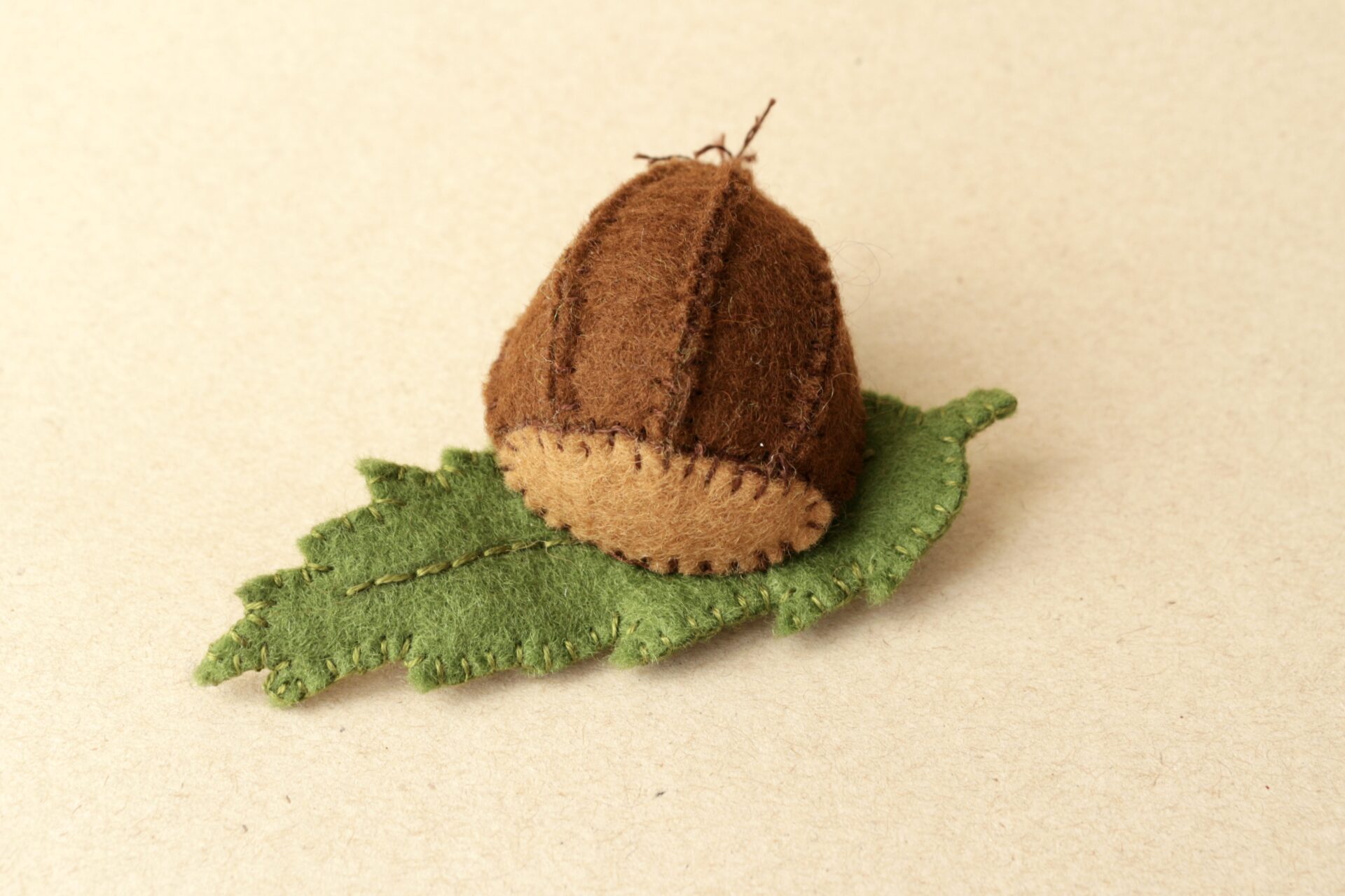 Broche ~ châtaigne automne