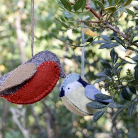 Rouge-gorge et mésange à suspendre dans le sapin de Noël ou dans la chambre