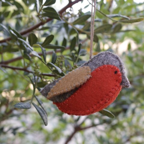 Felt Christmas ornaments for robins handmade in Corsica