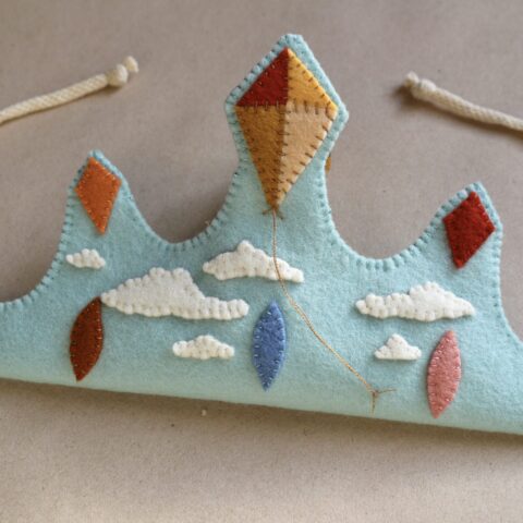 Felt kite crown